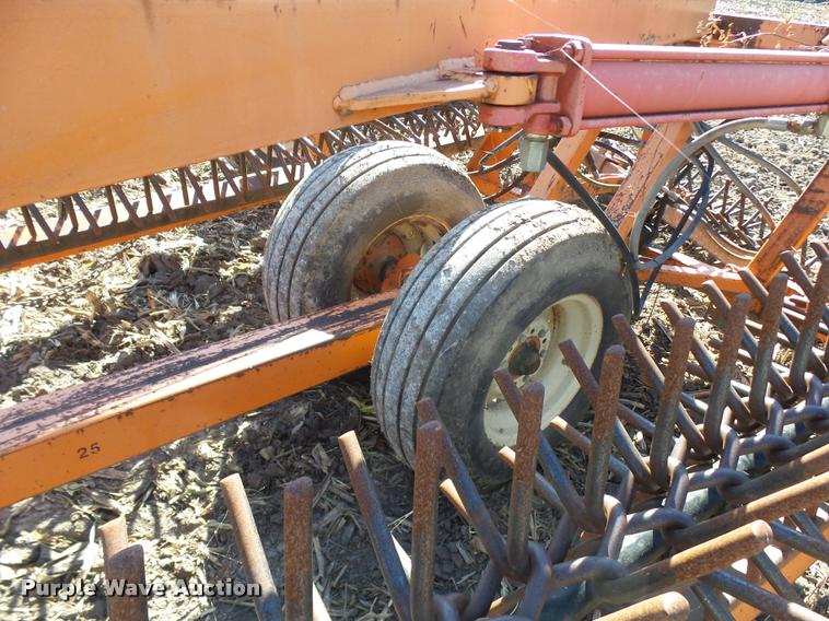 image for item AV9835 Phoenix rotary hoe