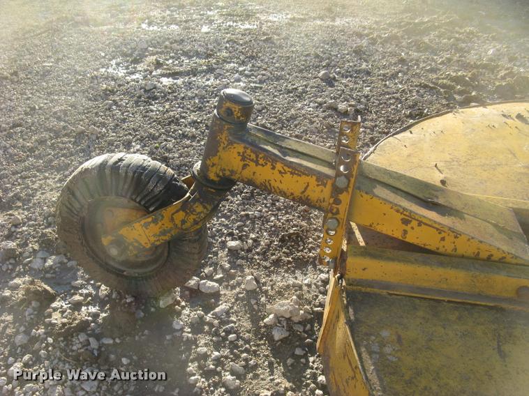 image for item BL9139 FMC Side Winder 7X7 rotary mower