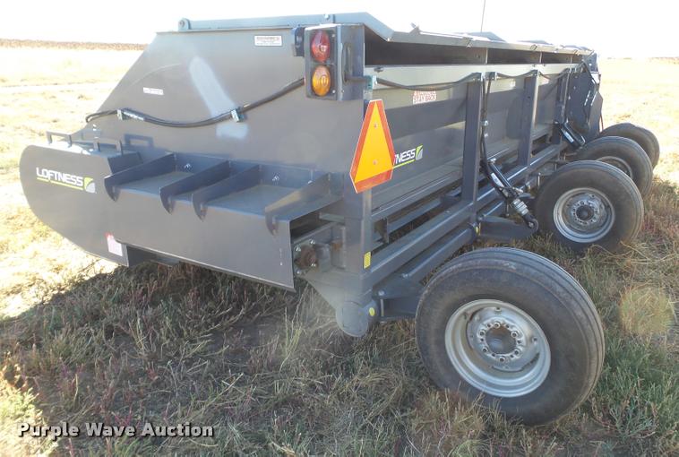 image for item BZ9226 Loftness 240DW44P346 windrower / shredder