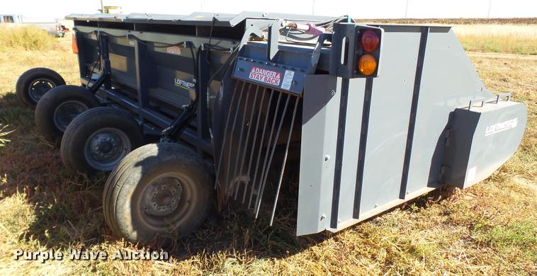 image for item BZ9226 Loftness 240DW44P346 windrower / shredder