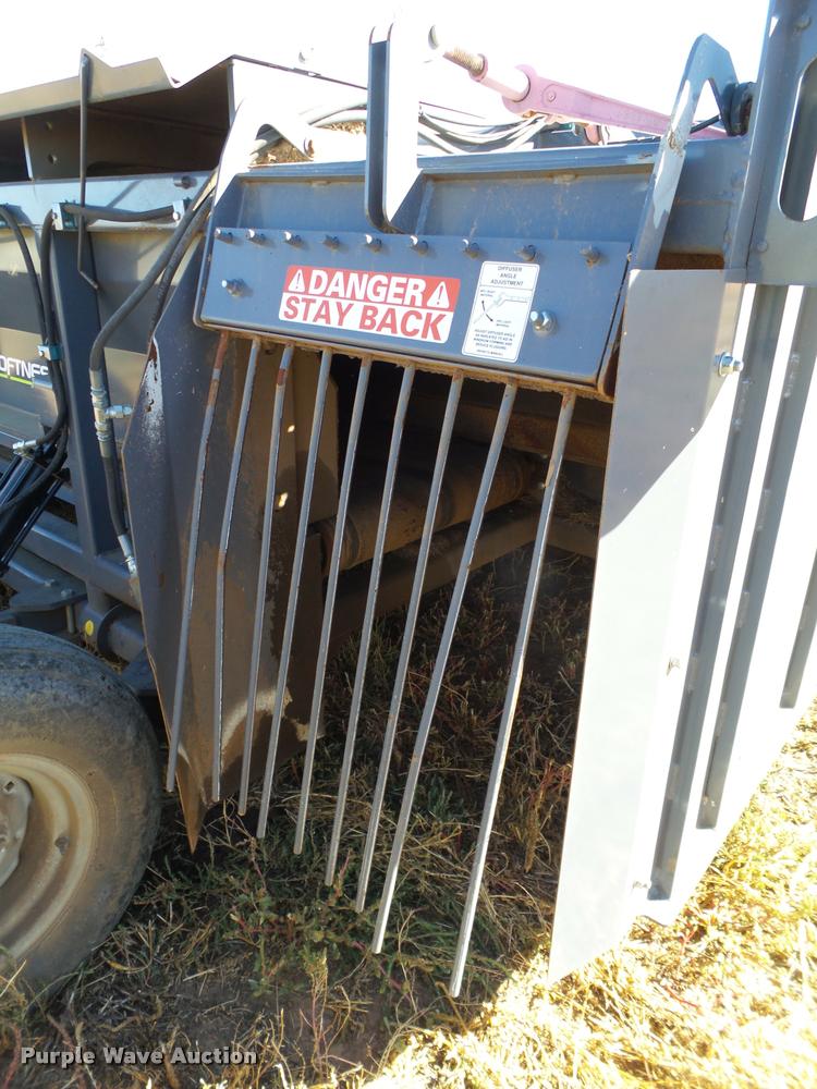 image for item BZ9226 Loftness 240DW44P346 windrower / shredder