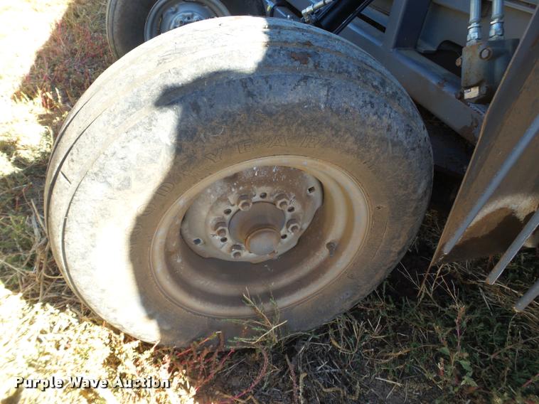 image for item BZ9226 Loftness 240DW44P346 windrower / shredder