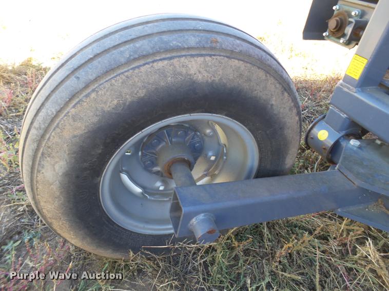 image for item BZ9226 Loftness 240DW44P346 windrower / shredder