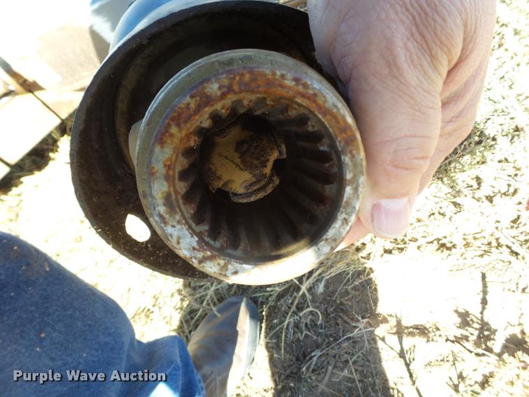 image for item BZ9226 Loftness 240DW44P346 windrower / shredder