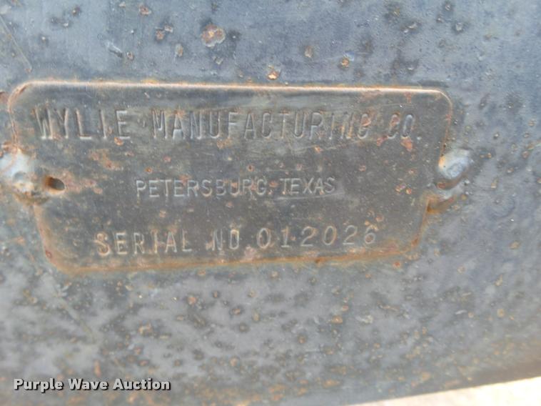 image for item BZ9229 Wylie nurse tank trailer