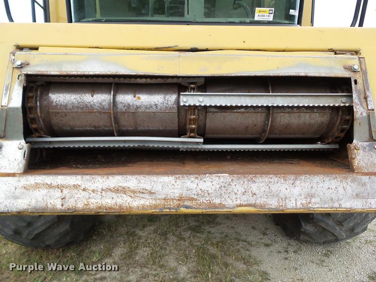 image for item BZ9865 2001 Lexion 470 combine