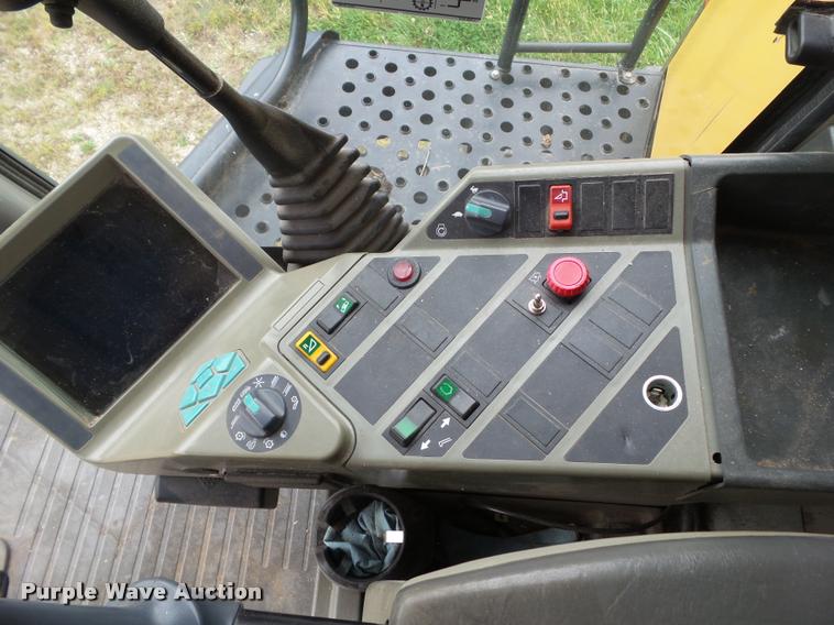 image for item BZ9865 2001 Lexion 470 combine