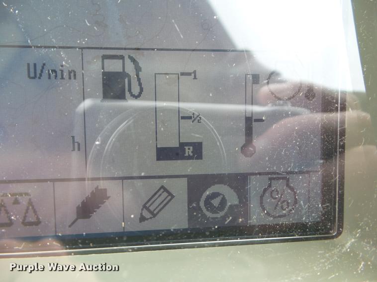 image for item BZ9865 2001 Lexion 470 combine