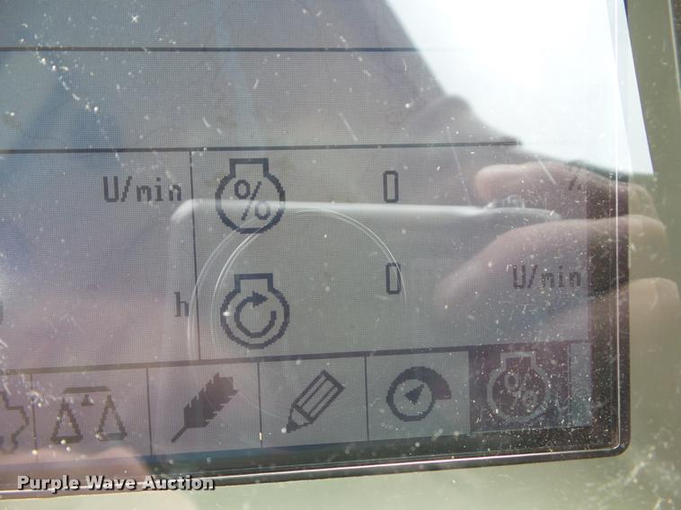 image for item BZ9865 2001 Lexion 470 combine