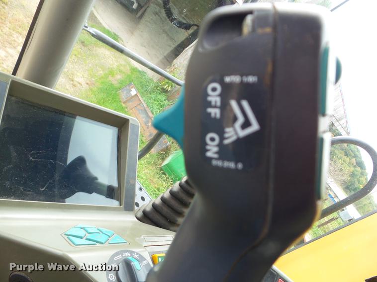 image for item BZ9865 2001 Lexion 470 combine