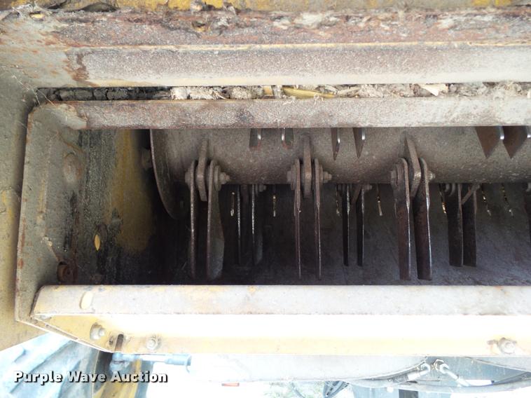 image for item BZ9865 2001 Lexion 470 combine