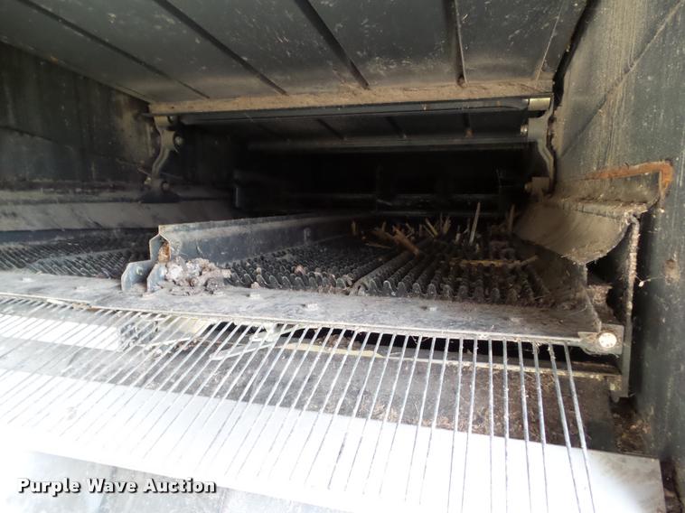 image for item BZ9865 2001 Lexion 470 combine