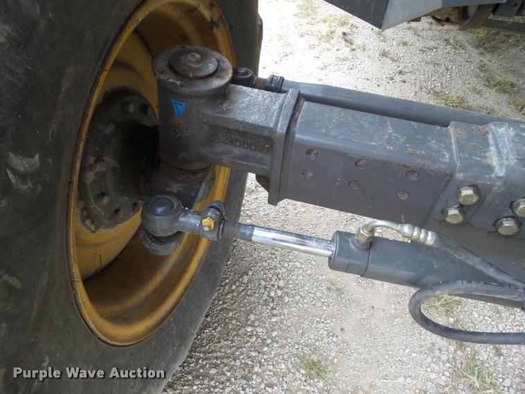 image for item BZ9865 2001 Lexion 470 combine