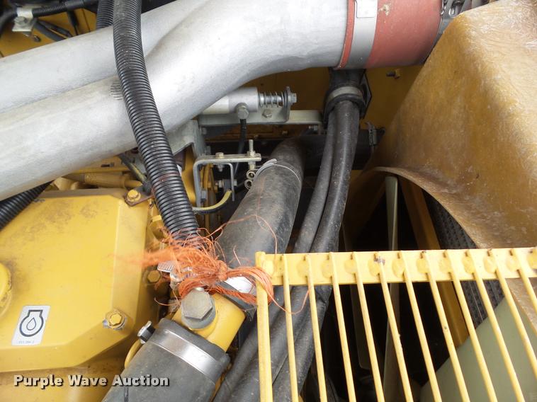 image for item BZ9865 2001 Lexion 470 combine