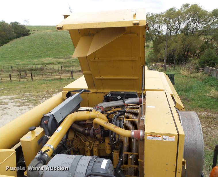 image for item BZ9865 2001 Lexion 470 combine