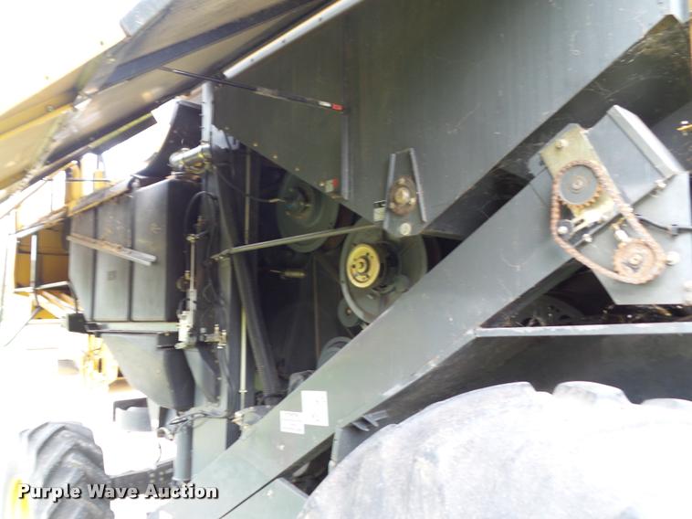 image for item BZ9865 2001 Lexion 470 combine