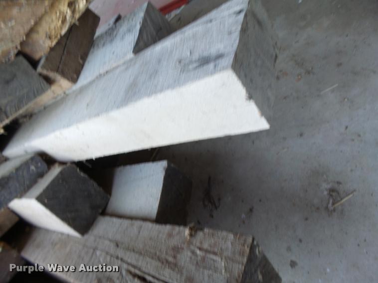 image for item CC9418 (2) bundles of lumber