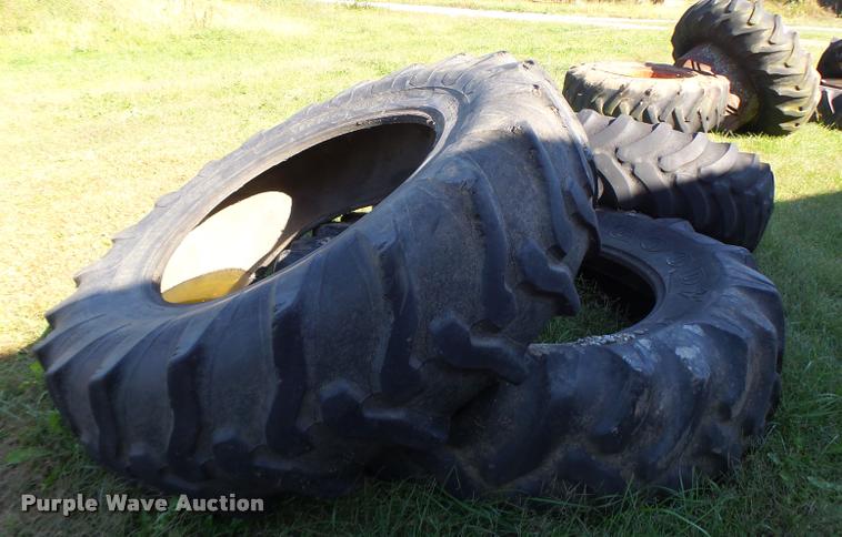 image for item CC9419 (3) tires