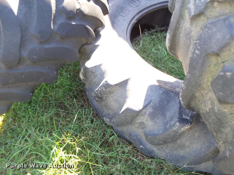 image for item CC9419 (3) tires