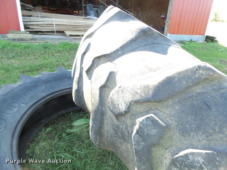 image for item CC9419 (3) tires