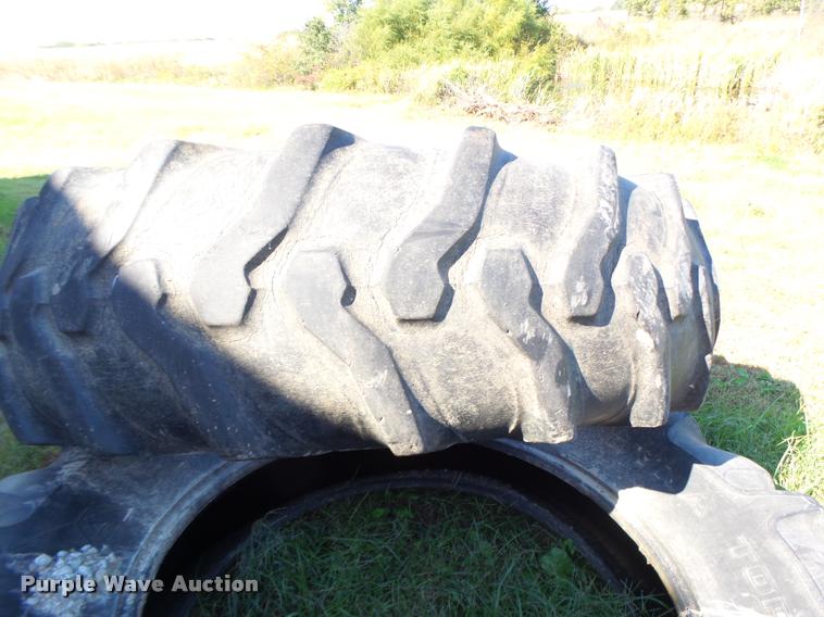 image for item CC9419 (3) tires