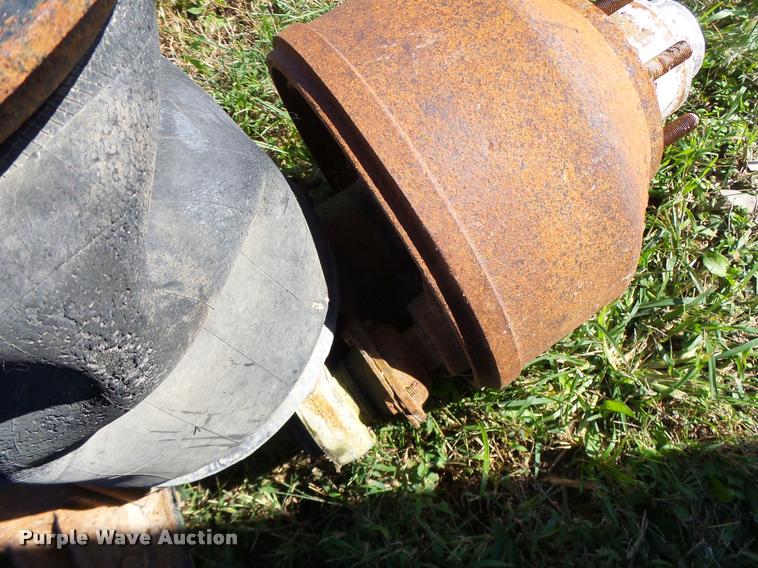 image for item CC9423 Axle with tires and wheels