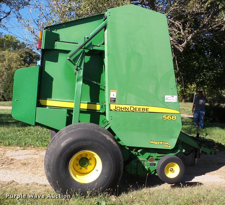 image for item DA8873 2008 John Deere 568 Mega Wide round baler