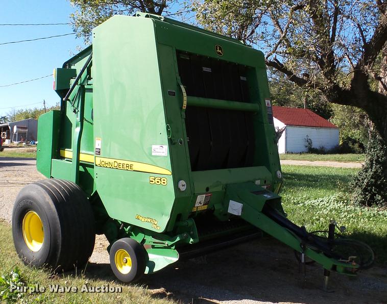 image for item DA8873 2008 John Deere 568 Mega Wide round baler