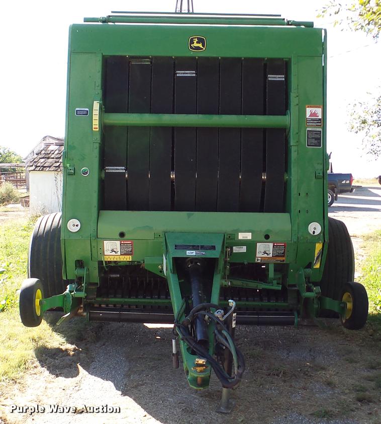 image for item DA8873 2008 John Deere 568 Mega Wide round baler