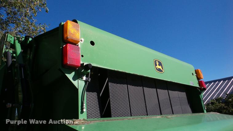 image for item DA8873 2008 John Deere 568 Mega Wide round baler