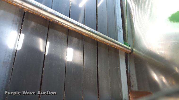 image for item DA8873 2008 John Deere 568 Mega Wide round baler