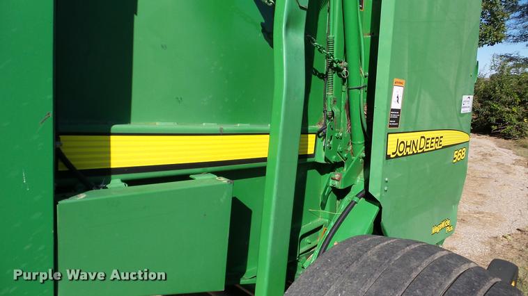 image for item DA8873 2008 John Deere 568 Mega Wide round baler
