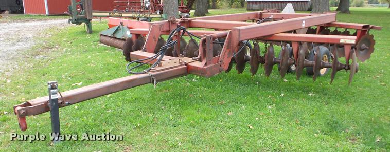 image for item DA8916 International 770 off-set disk