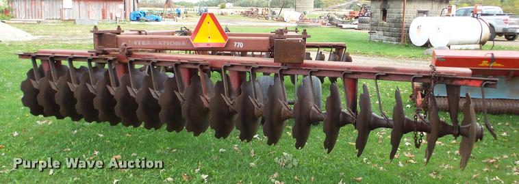 image for item DA8916 International 770 off-set disk