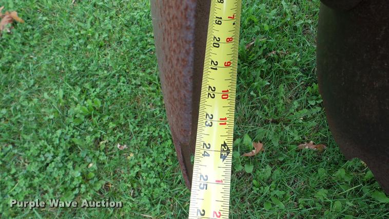 image for item DA8916 International 770 off-set disk