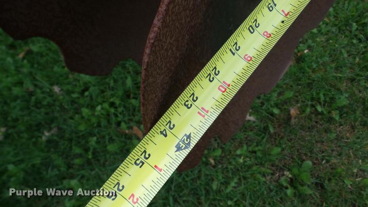 image for item DA8916 International 770 off-set disk