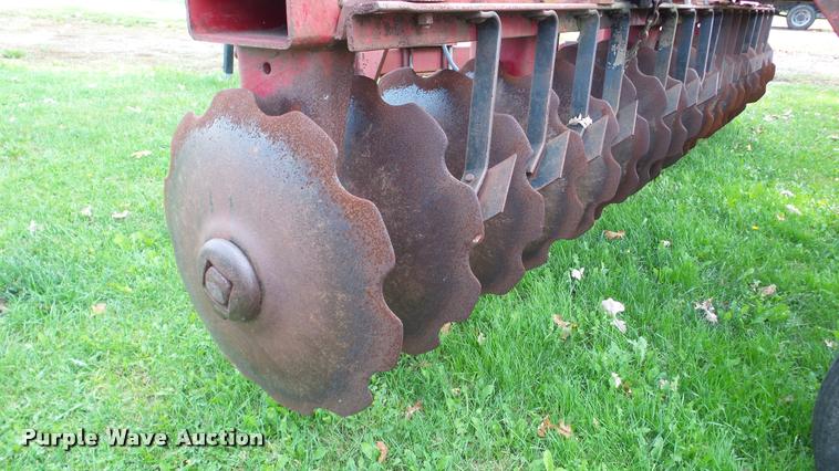 image for item DA8916 International 770 off-set disk