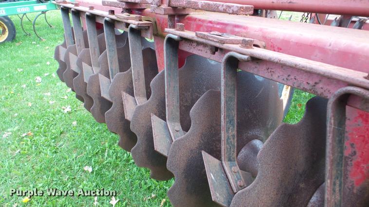 image for item DA8916 International 770 off-set disk