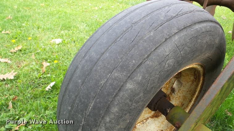 image for item DA8916 International 770 off-set disk