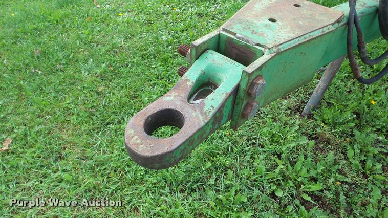 image for item DA8917 John Deere 980 field cultivator