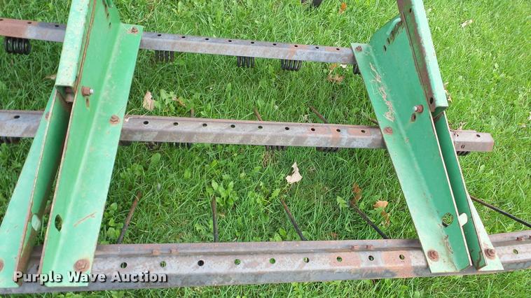 image for item DA8917 John Deere 980 field cultivator