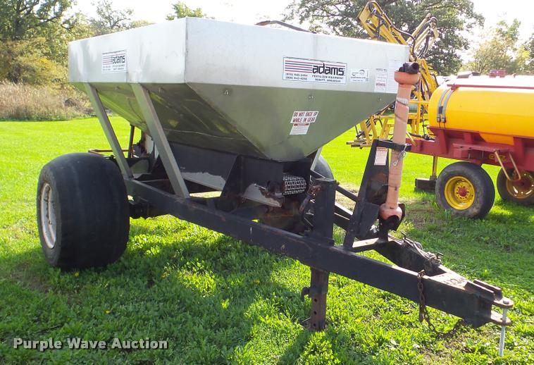 Adams fertilizer spreader in Minooka, IL Item DA8951 sold Purple Wave