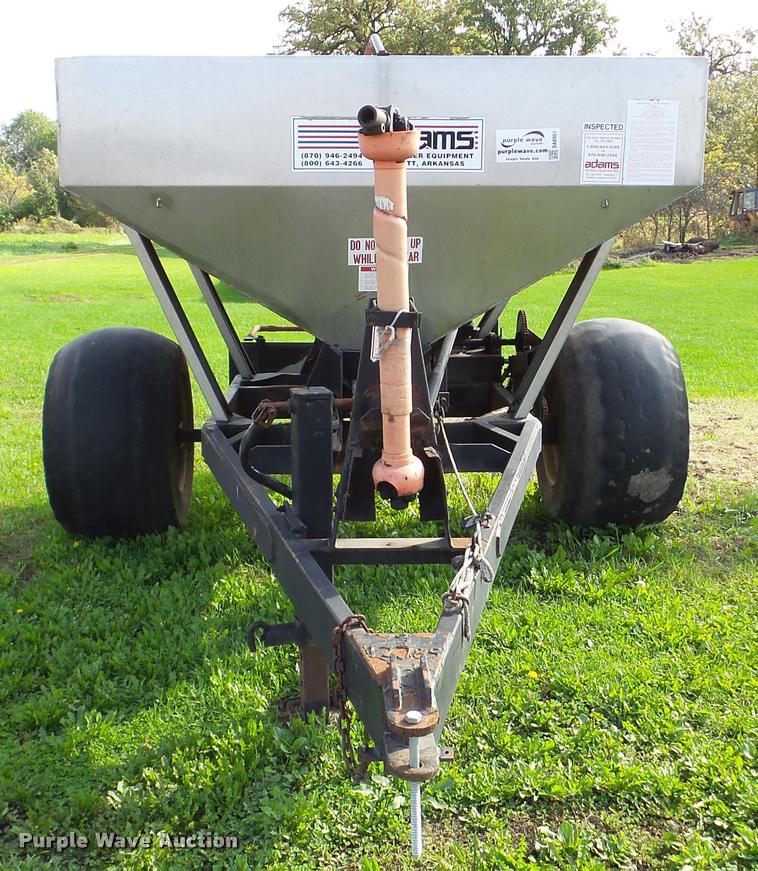 Adams fertilizer spreader in Minooka, IL Item DA8951 sold Purple Wave