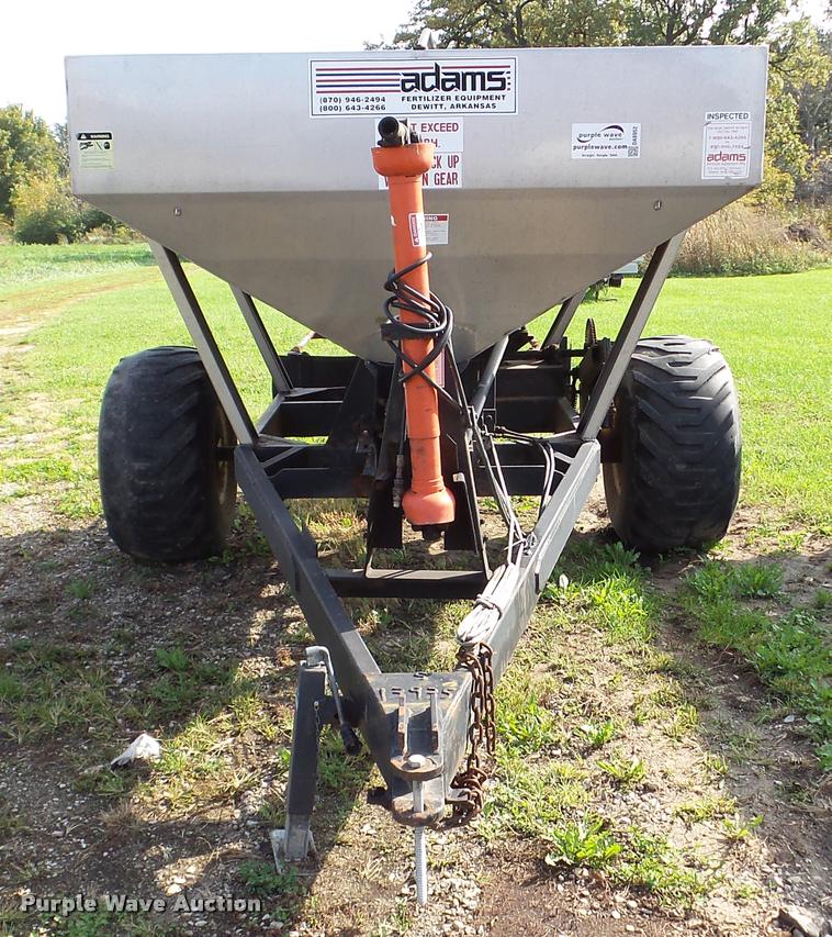 Adams fertilizer spreader in Minooka, IL Item DA8952 sold Purple Wave