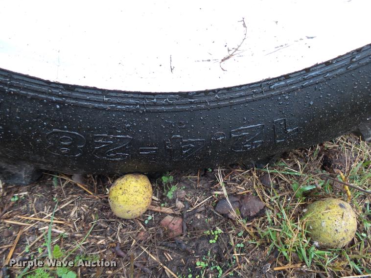 image for item K1084 2009 Jinma 454 MFWD tractor