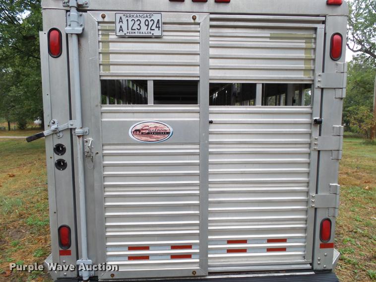 image for item K1085 2002 Sundowner Rancher livestock trailer