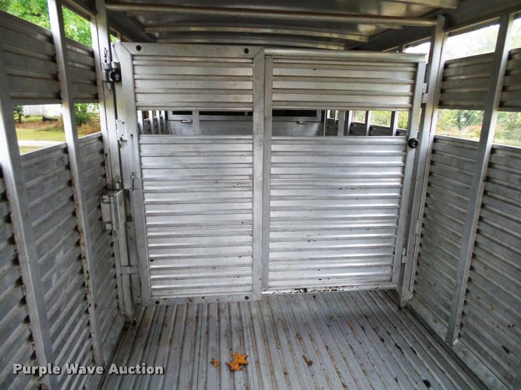image for item K1085 2002 Sundowner Rancher livestock trailer