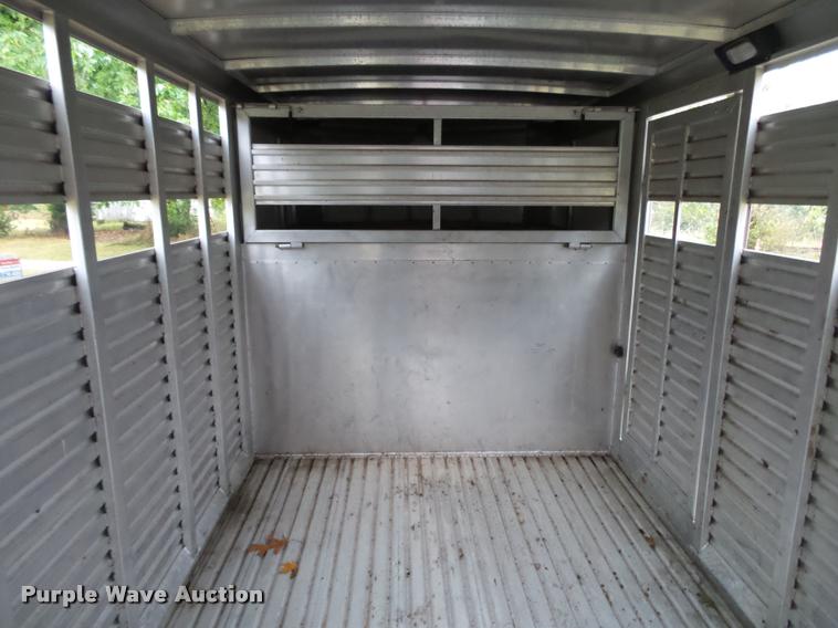 image for item K1085 2002 Sundowner Rancher livestock trailer