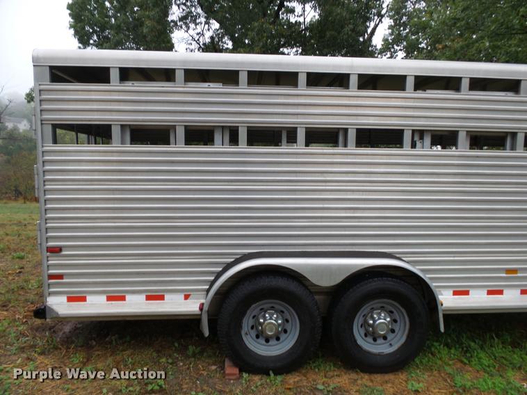 image for item K1085 2002 Sundowner Rancher livestock trailer