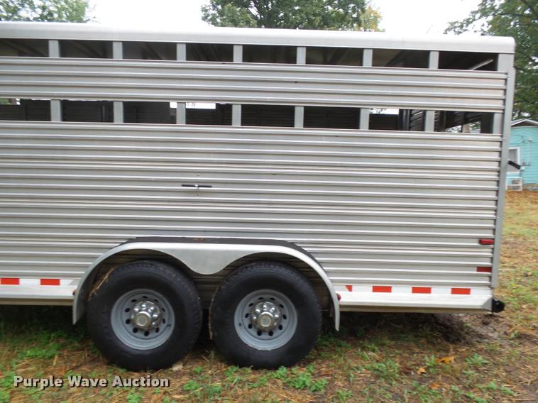 image for item K1085 2002 Sundowner Rancher livestock trailer